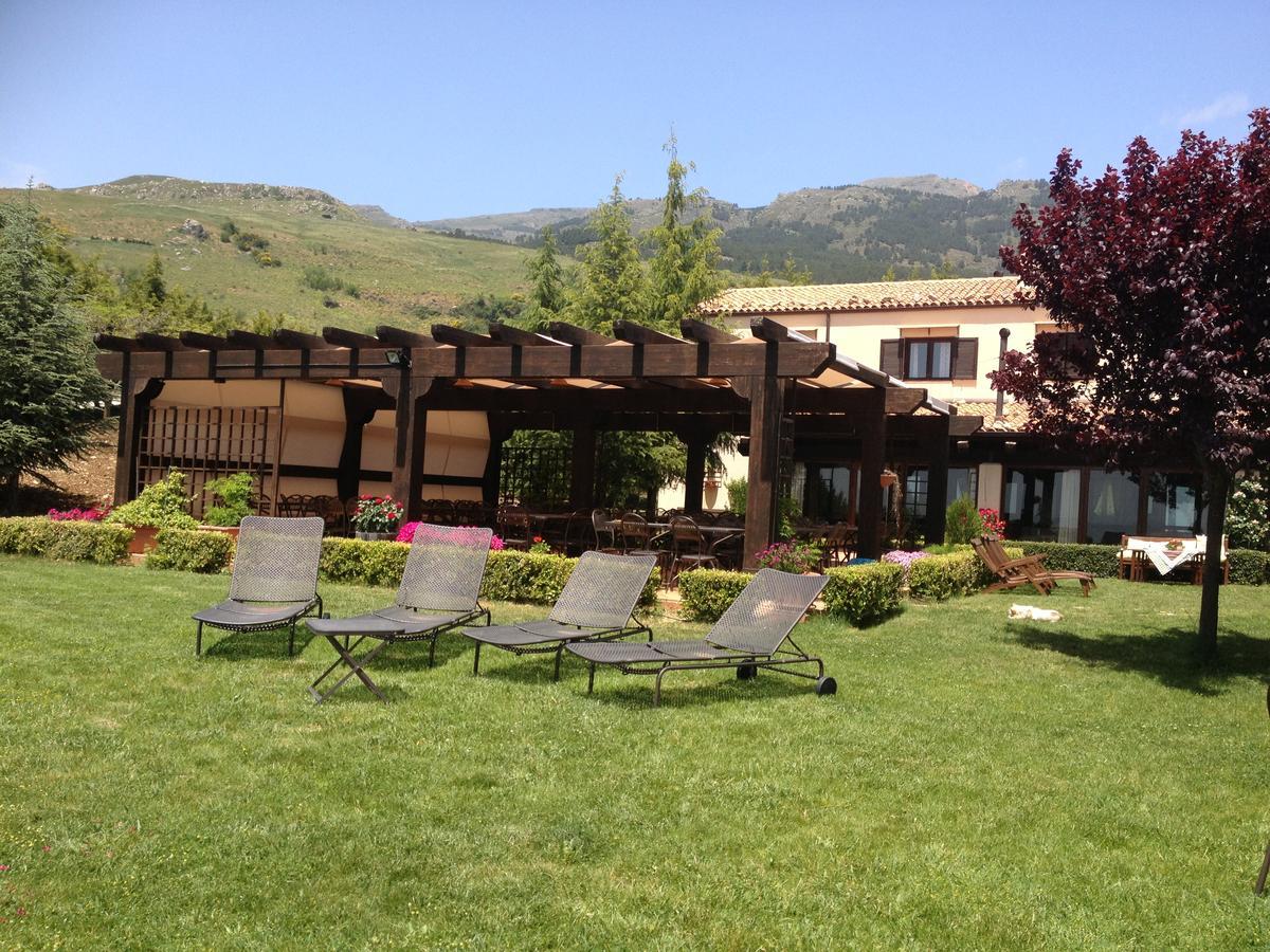Agriturismo Terravecchia Villa Castellana Sicula Bagian luar foto